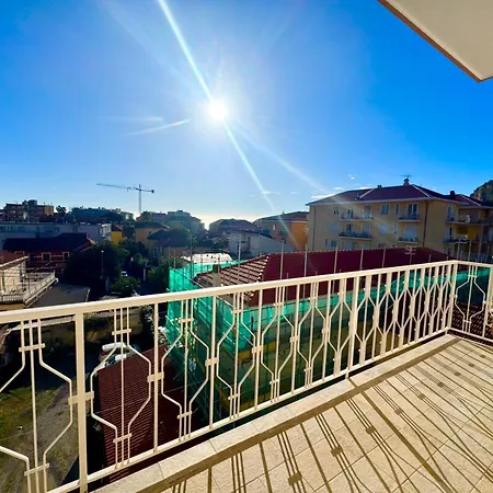 Lägenhet Casa Dante Finale Ligure