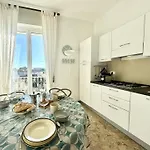 Casa Dante Daire Finale Ligure