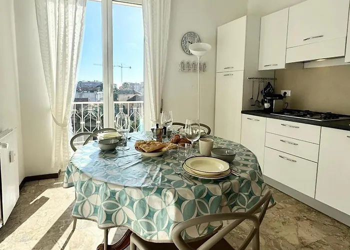 Casa Dante * Finale Ligure